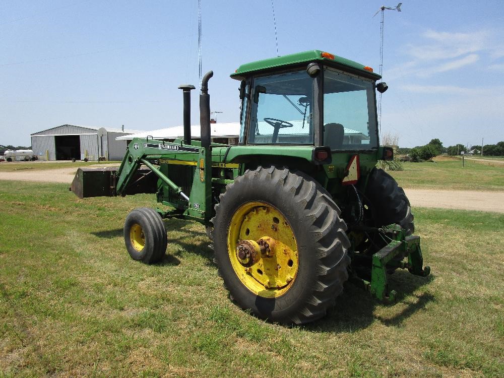1976 John Deere 4430 2wd Tractor And Farmhand F258 Loader Bigiron Auctions 0316