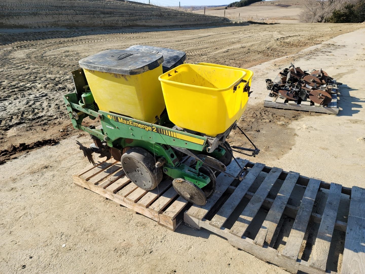 Deere john planter row planting farms