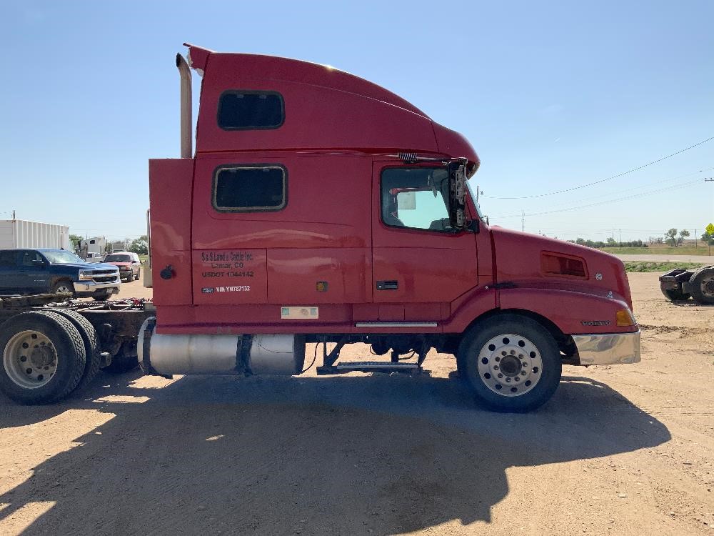 2000 Volvo Vnl64t T A Truck Tractor Bigiron Auctions