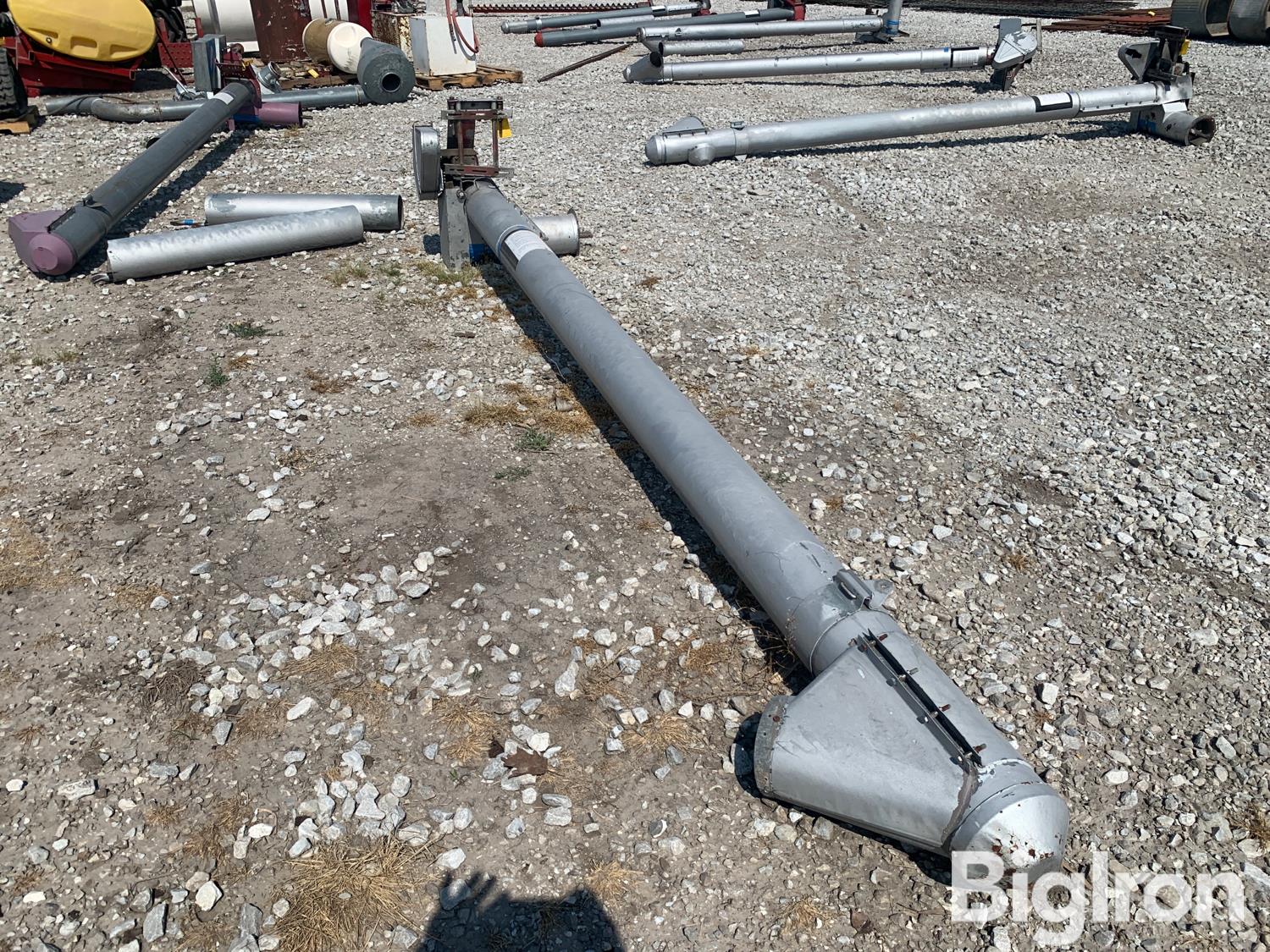 Grain Bin Vertical Unload Auger BigIron Auctions   Auger 381 102843f977514bf0b4839642cca3f4d8 