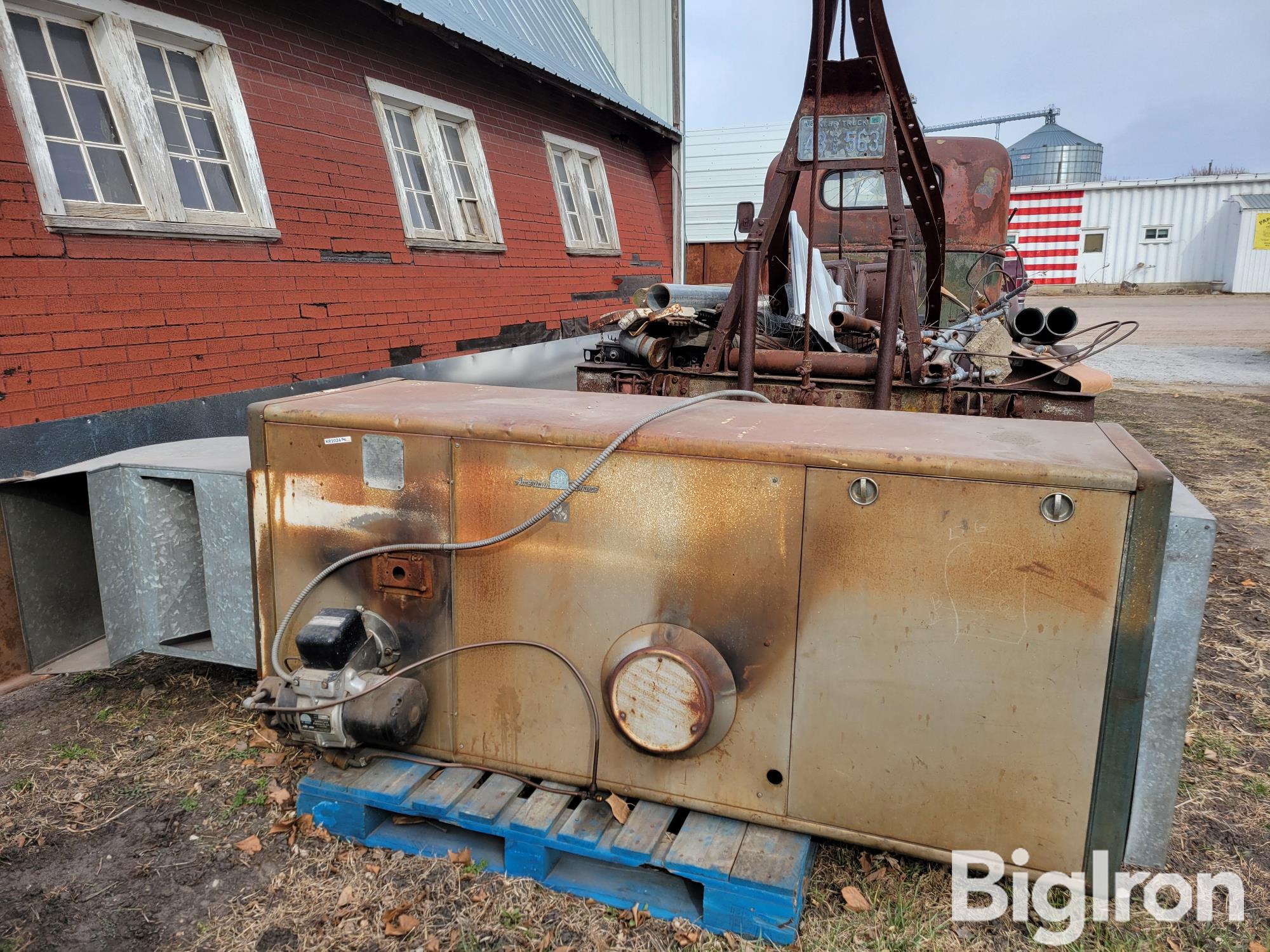 American Furnace F-200 Forced Air Oil Burner Furnace BigIron Auctions