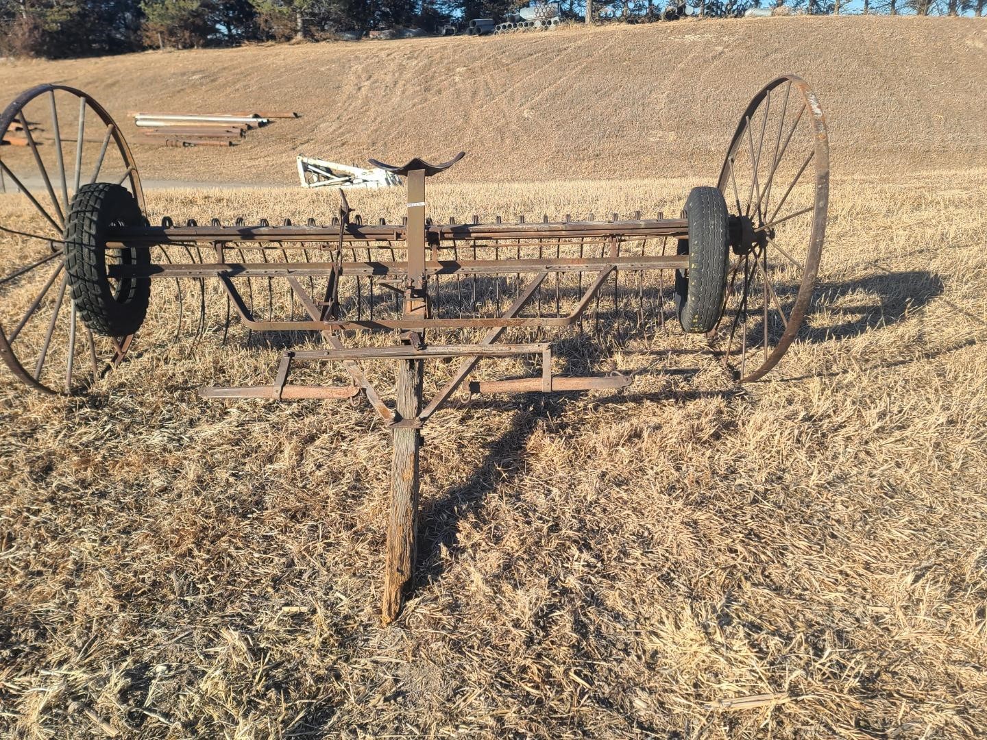 Antique Horse Drawn Dump Hay Rake Bigiron Auctions