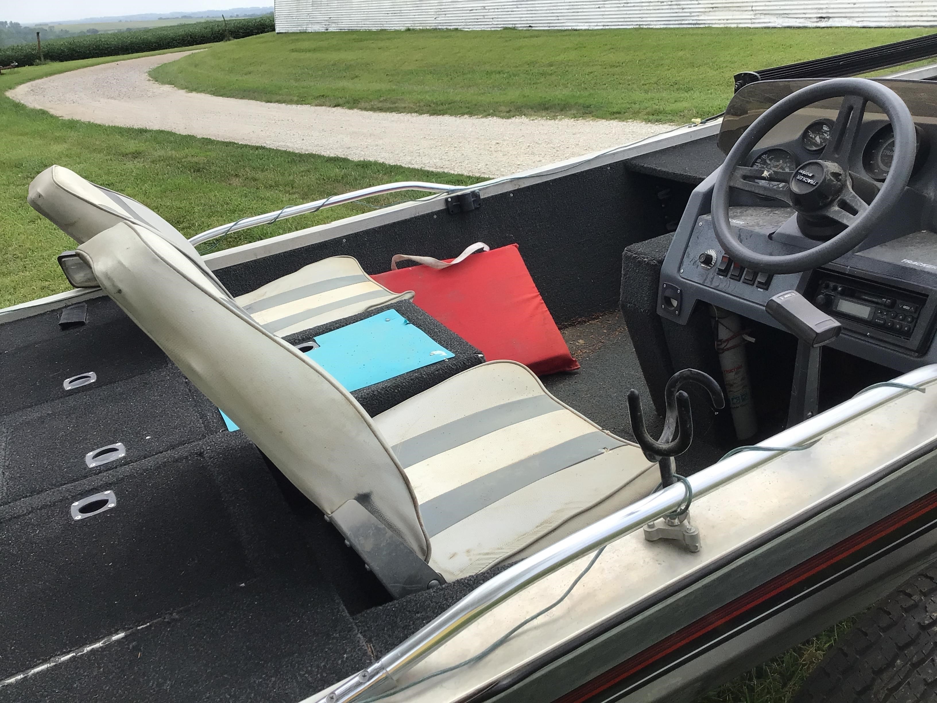 1989 Bass Tracker Tournament TX-17 Boat W/Trailer BigIron Auctions