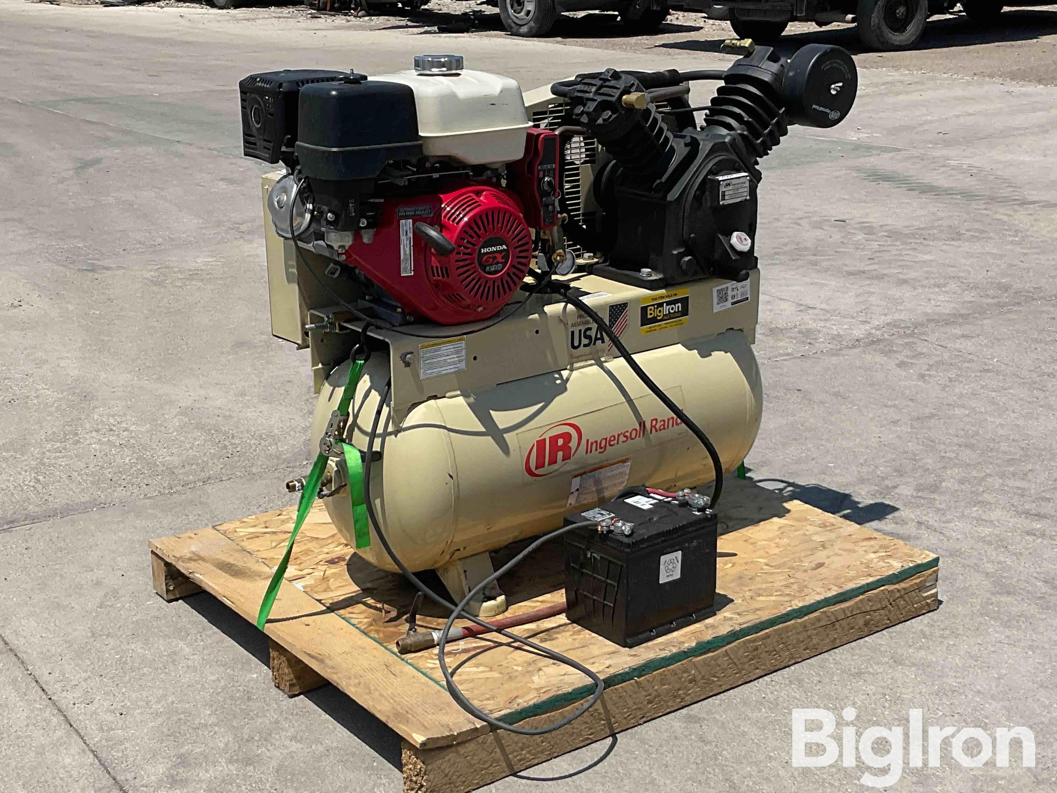 Ingersoll Rand 2475F13GH 13 HP Gas Air Compressor with Honda GX390 Electric  Start Engine