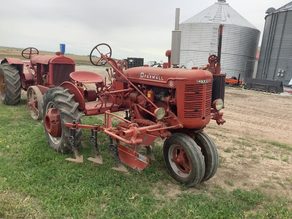 1946 Farmall B 2WD Tractor BigIron Auctions