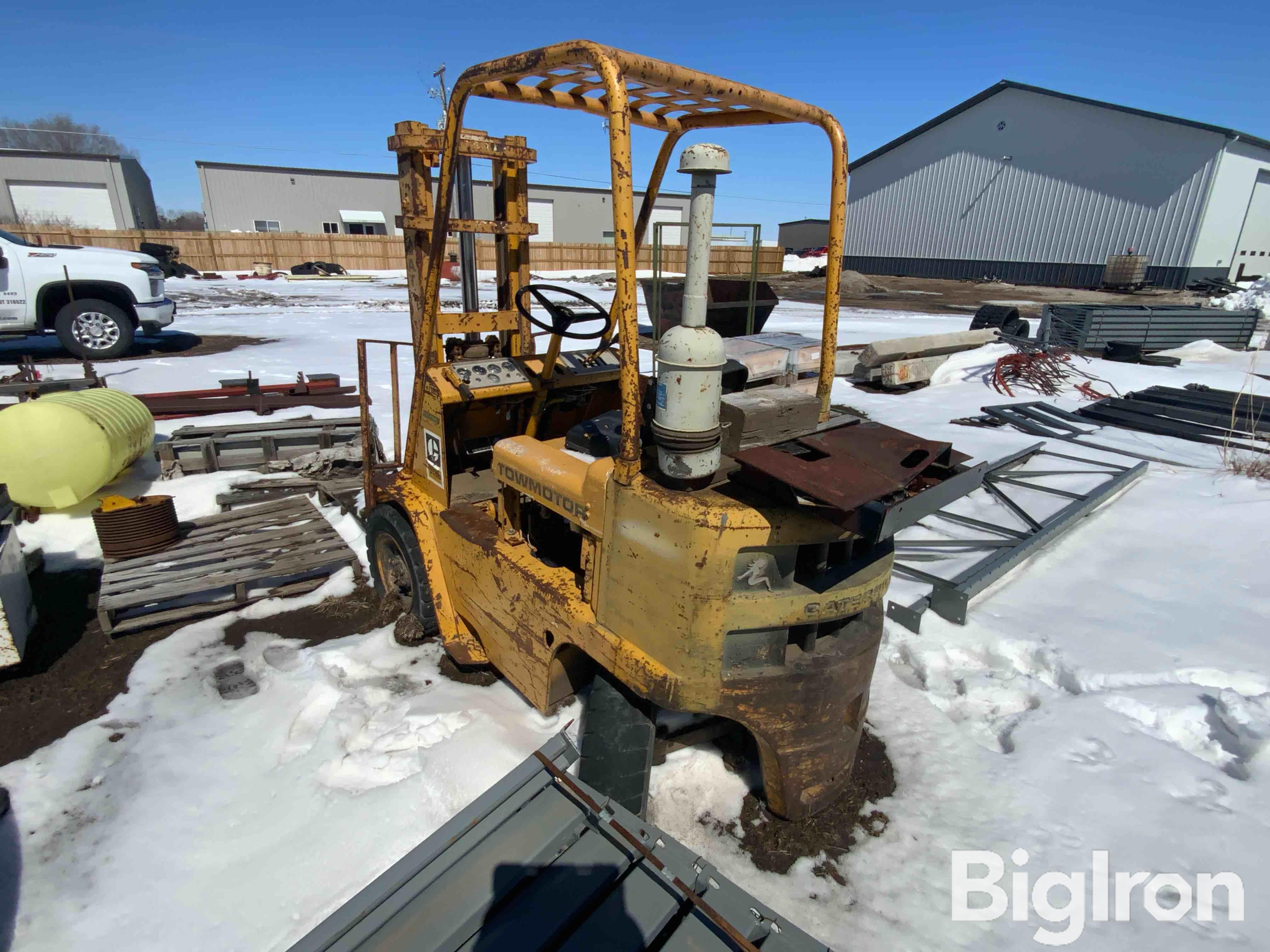 Caterpillar V40B Forklift BigIron Auctions