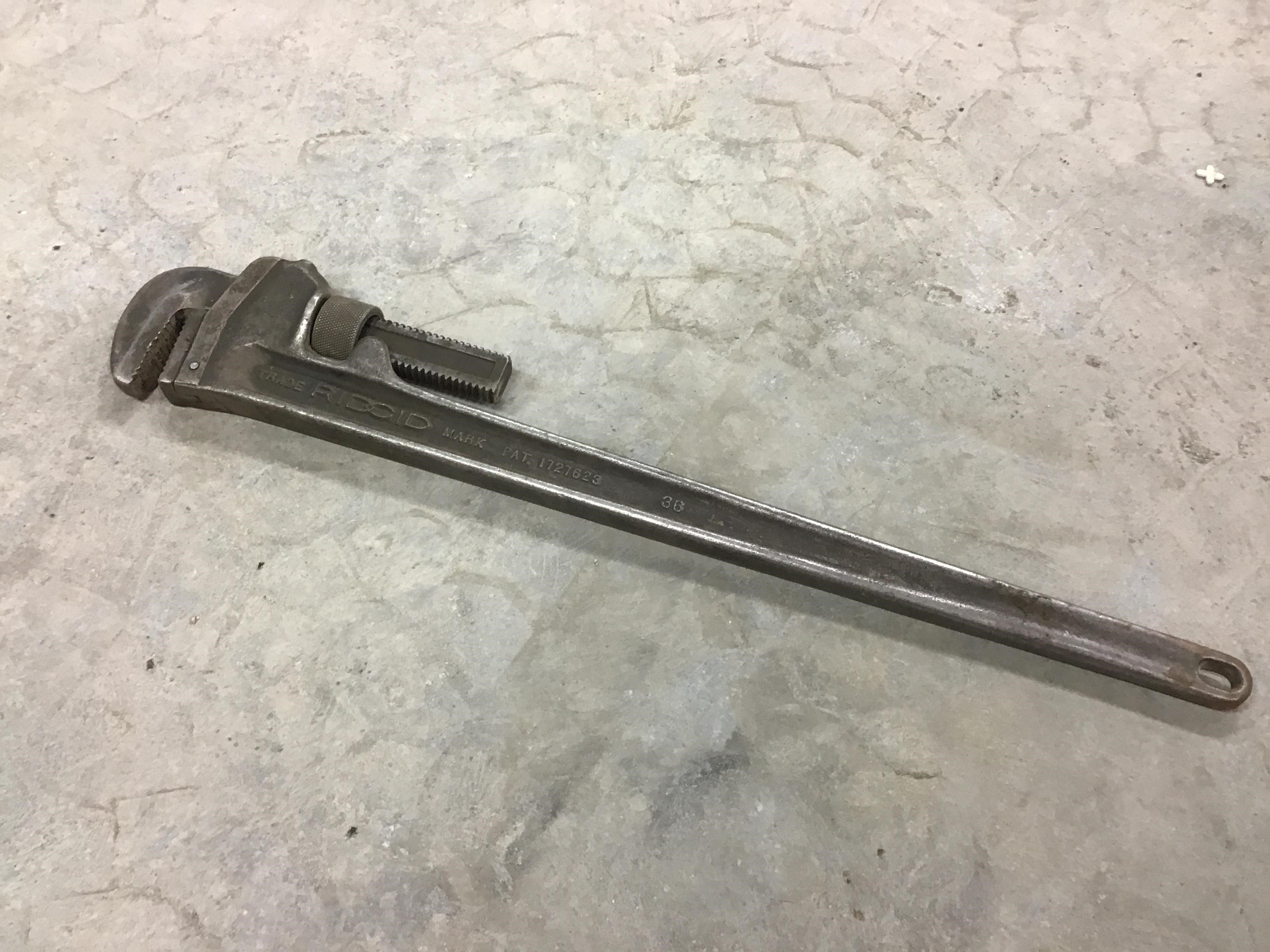 Ridgid 36 Pipe Wrench, Retractable Extension Cord, & Shop Tools BigIron ...