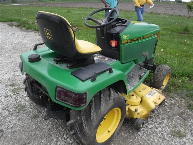 1994 John Deere 425 Lawn Tractor W/54