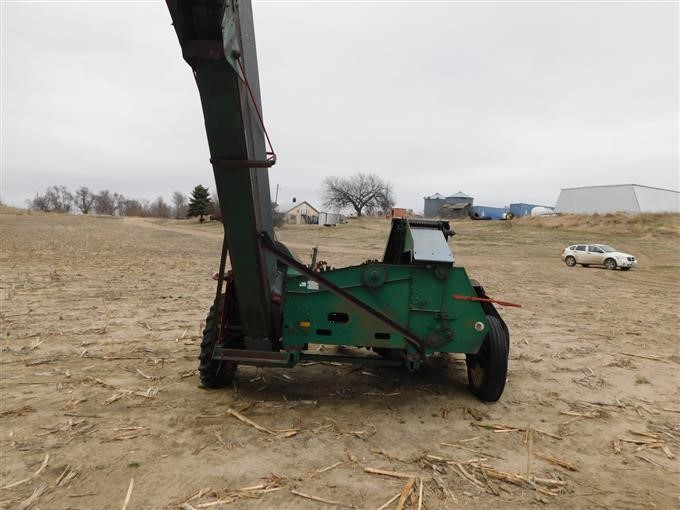 New Idea 327 Pull Type Ear Corn Picker BigIron Auctions