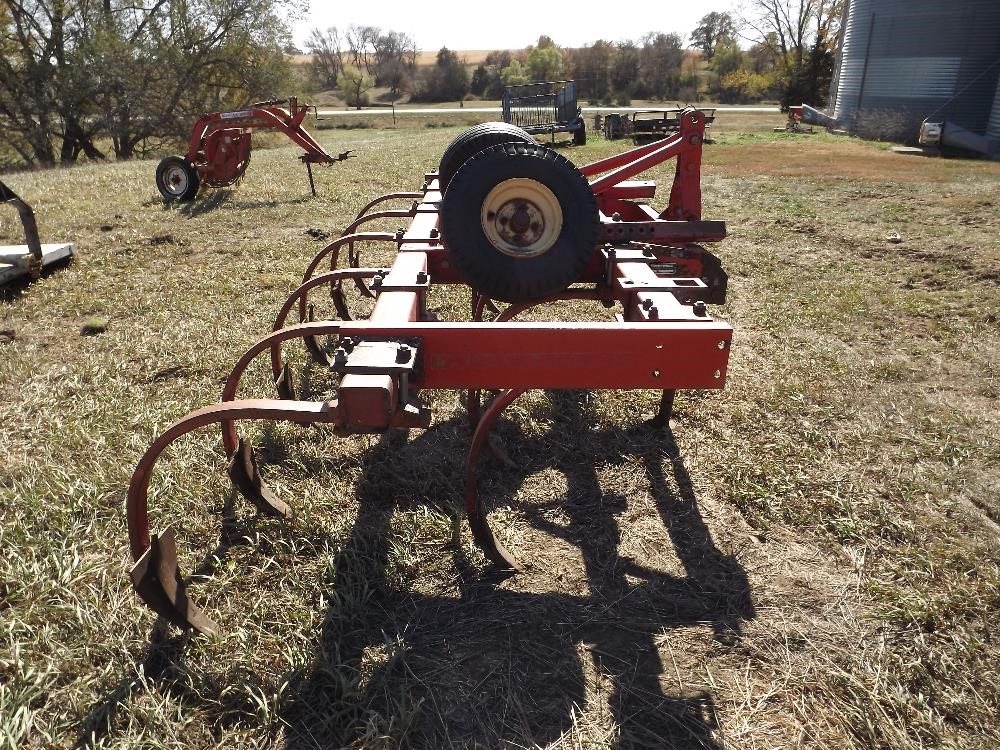 Massey Ferguson 3-Pt Chisel Plow BigIron Auctions