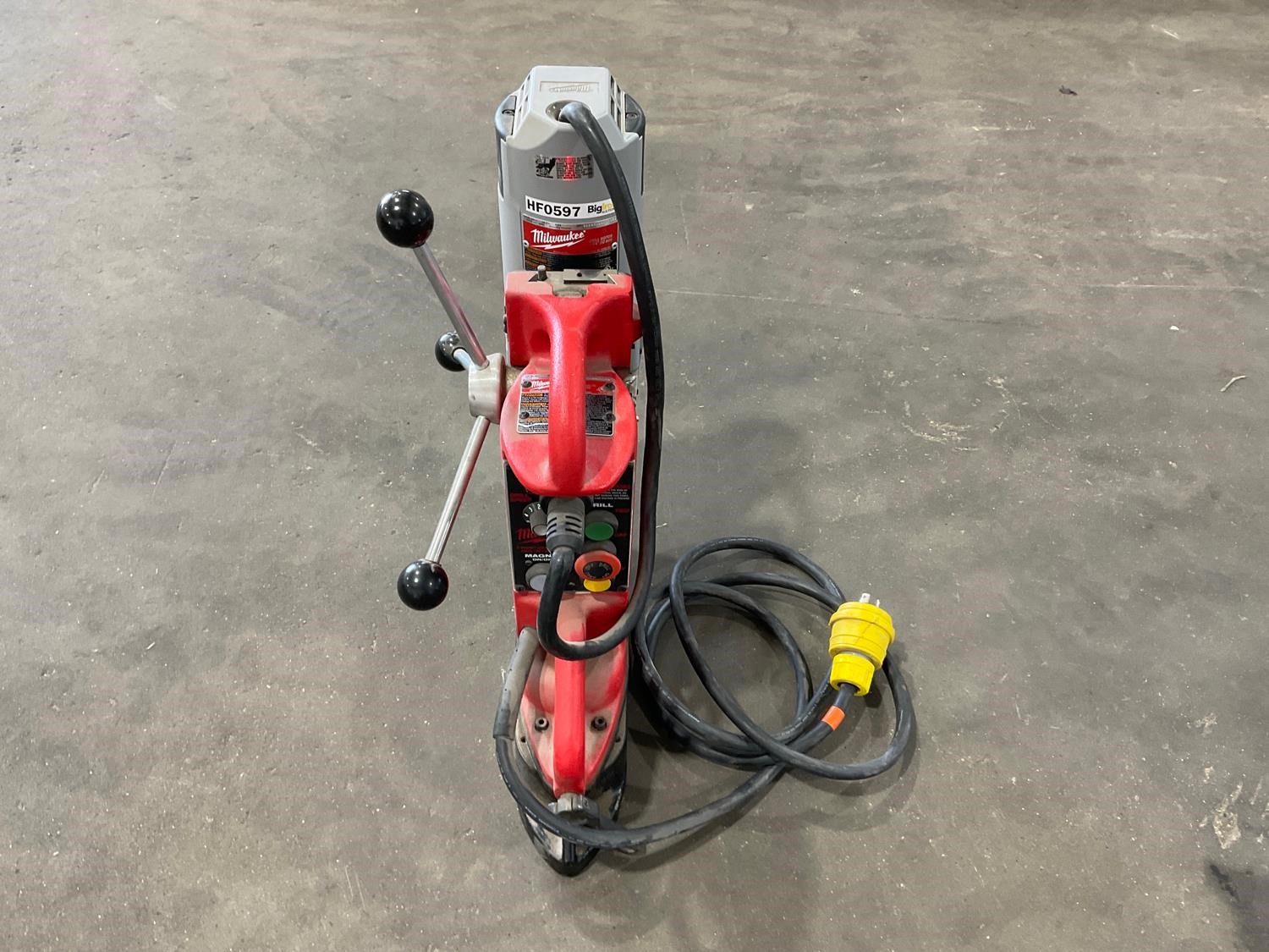 Milwaukee 1 14” Electromagnetic Drill Press Bigiron Auctions 