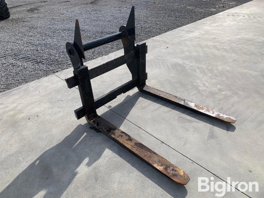 Case / New Holland Pallet Forks BigIron Auctions