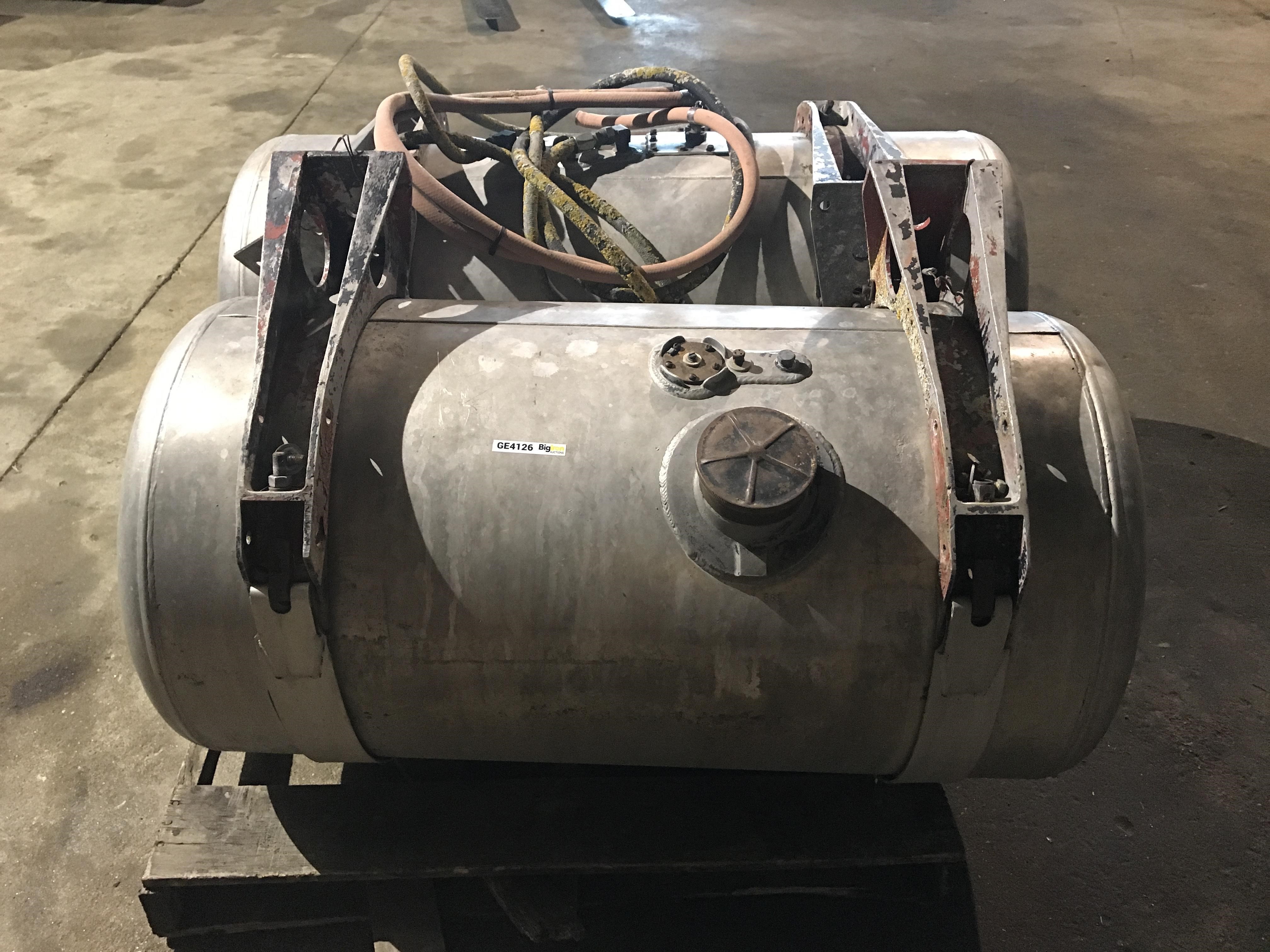 Peterbilt Aluminum Fuel Tanks Bigiron Auctions