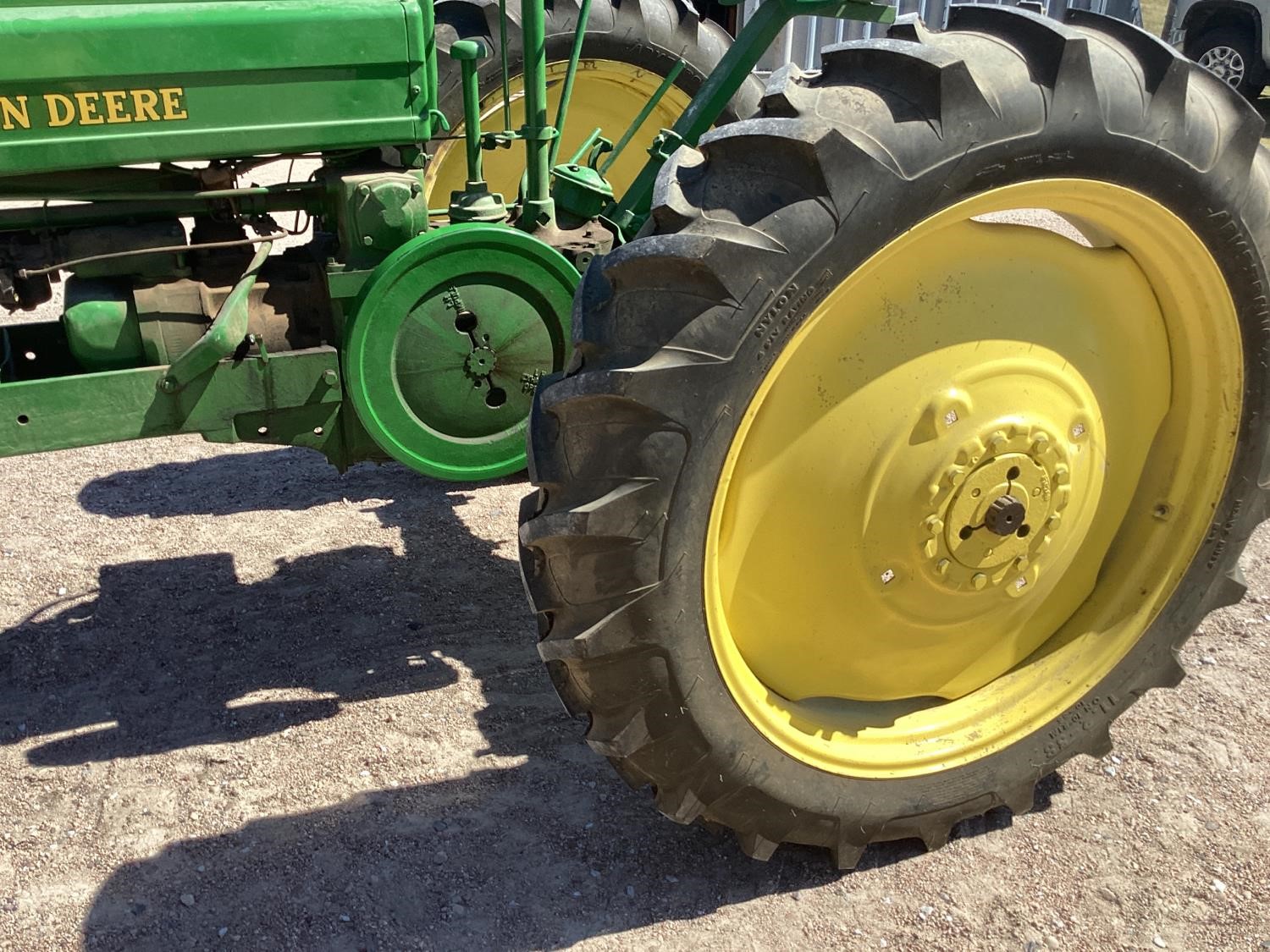 1943 John Deere B 2WD Tractor BigIron Auctions