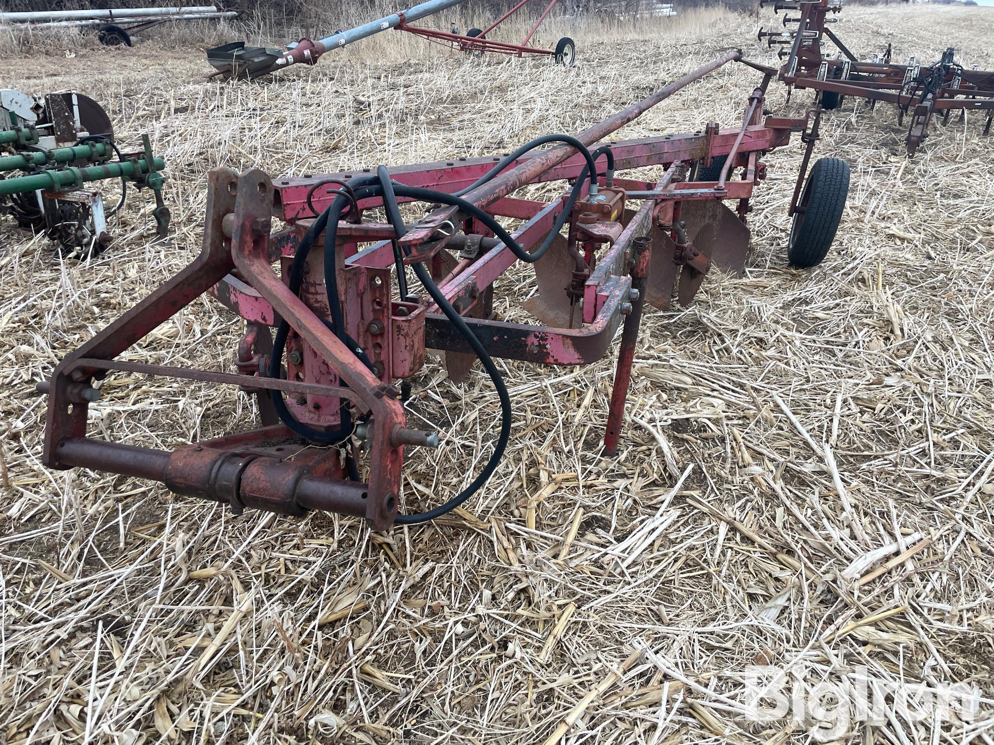 Massey Ferguson Model 88 5-Bottom Plow BigIron Auctions