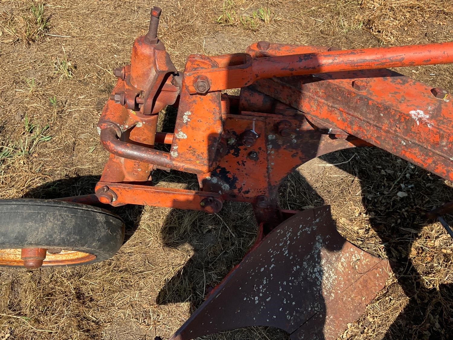 Allis-Chalmers Mounted Plow BigIron Auctions