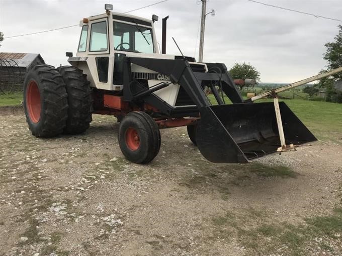 19 Case 2390 2wd Tractor W Loader Bigiron Auctions