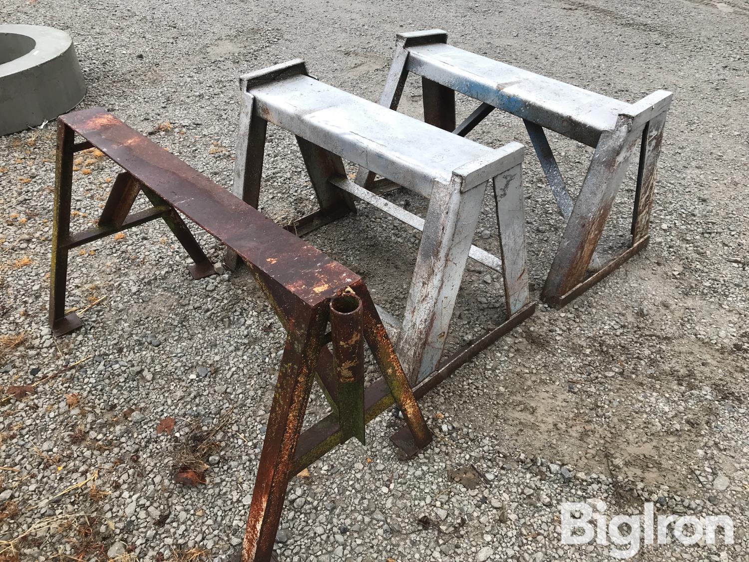 Metal Saw Horses BigIron Auctions   Metalsawhorses 8 65ea2d74ccd946ee91cb8d001db293c7 