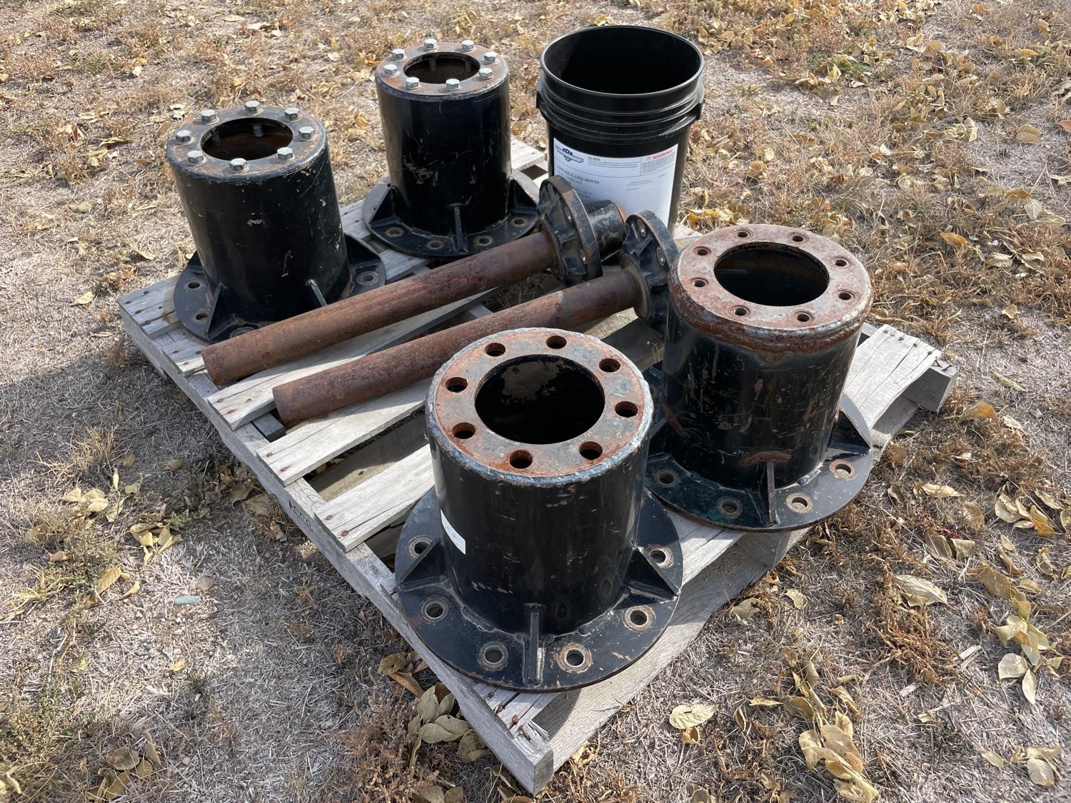 8-Bolt Demco SideQuest Hubs BigIron Auctions