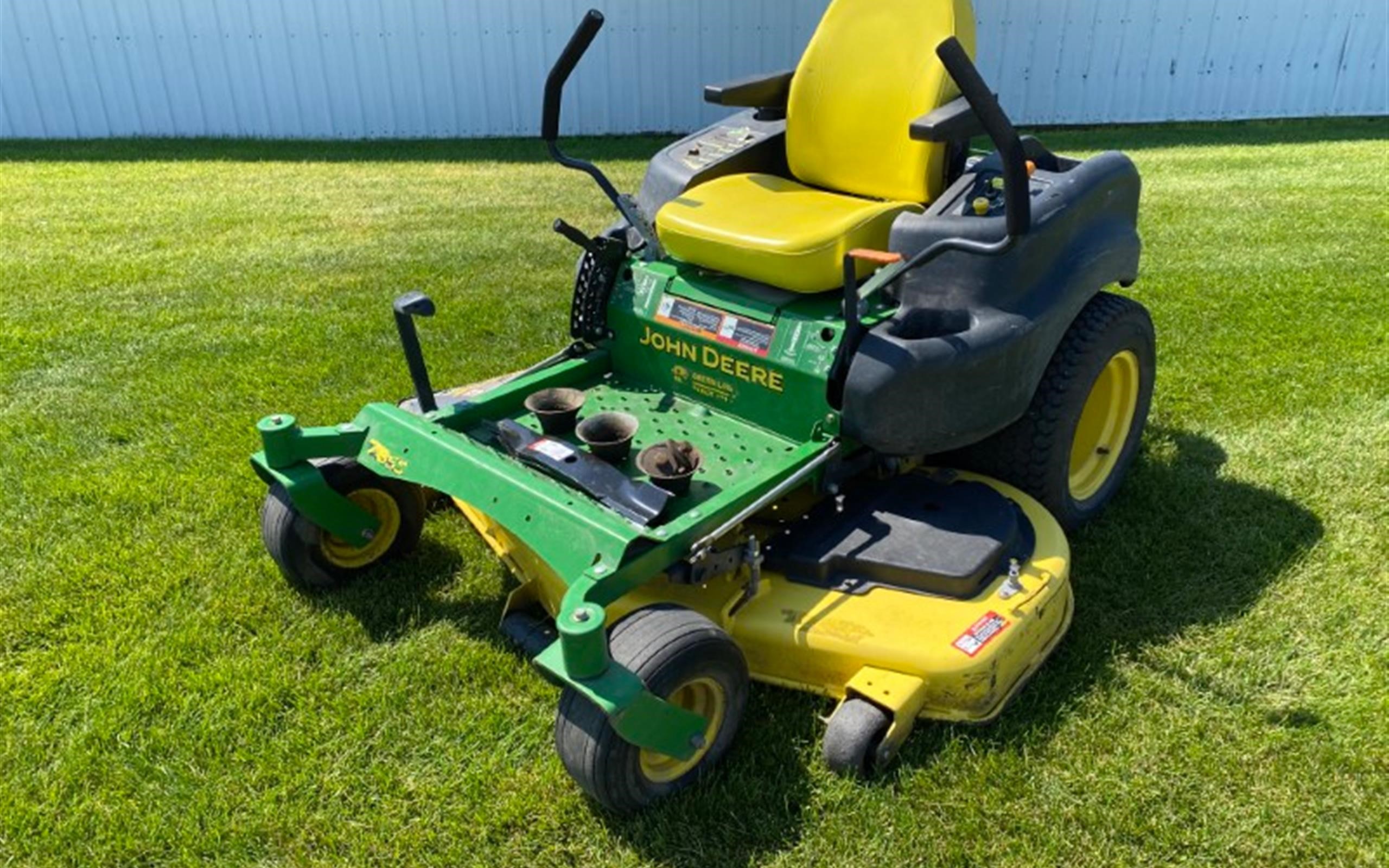 2012 john deere riding lawn mower