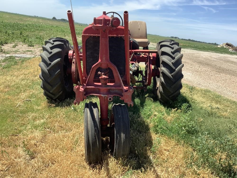 Farmall 2WD Tractor BigIron Auctions