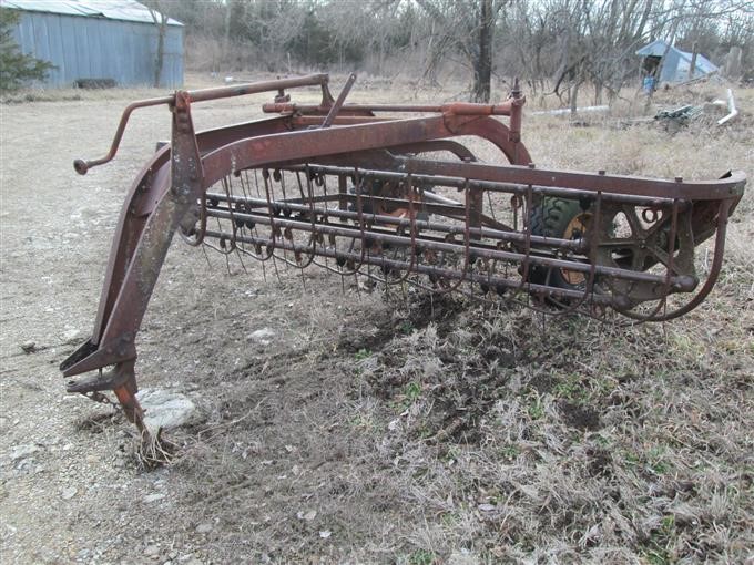 New Idea Model 400 Hay Rake BigIron Auctions   Newideamodel400hayrake 5 