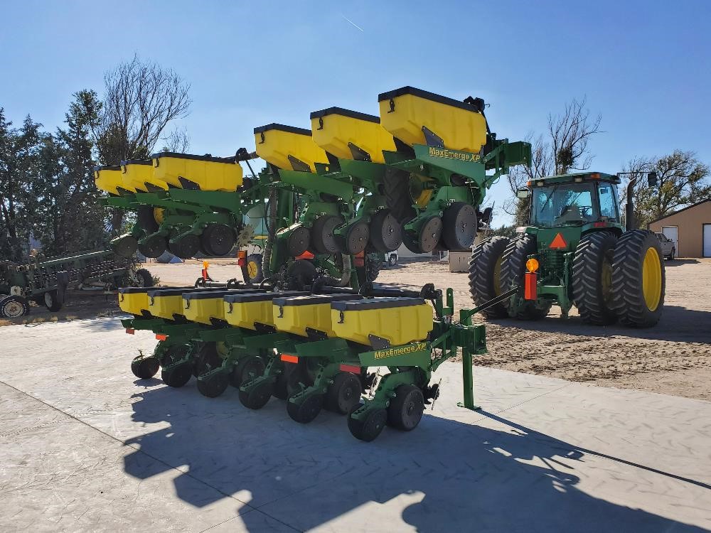 2010 John Deere 1720 MaxEmerge XP 12R30