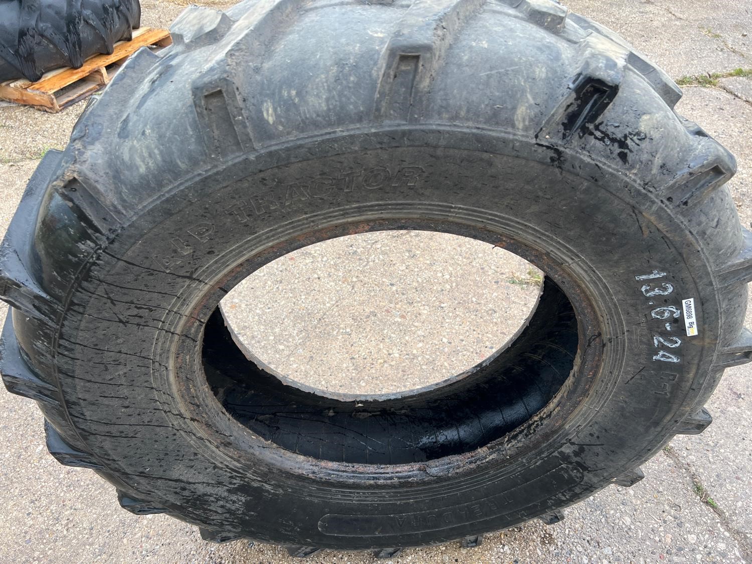 A/P Tractor 13.6-24 Tire BigIron Auctions