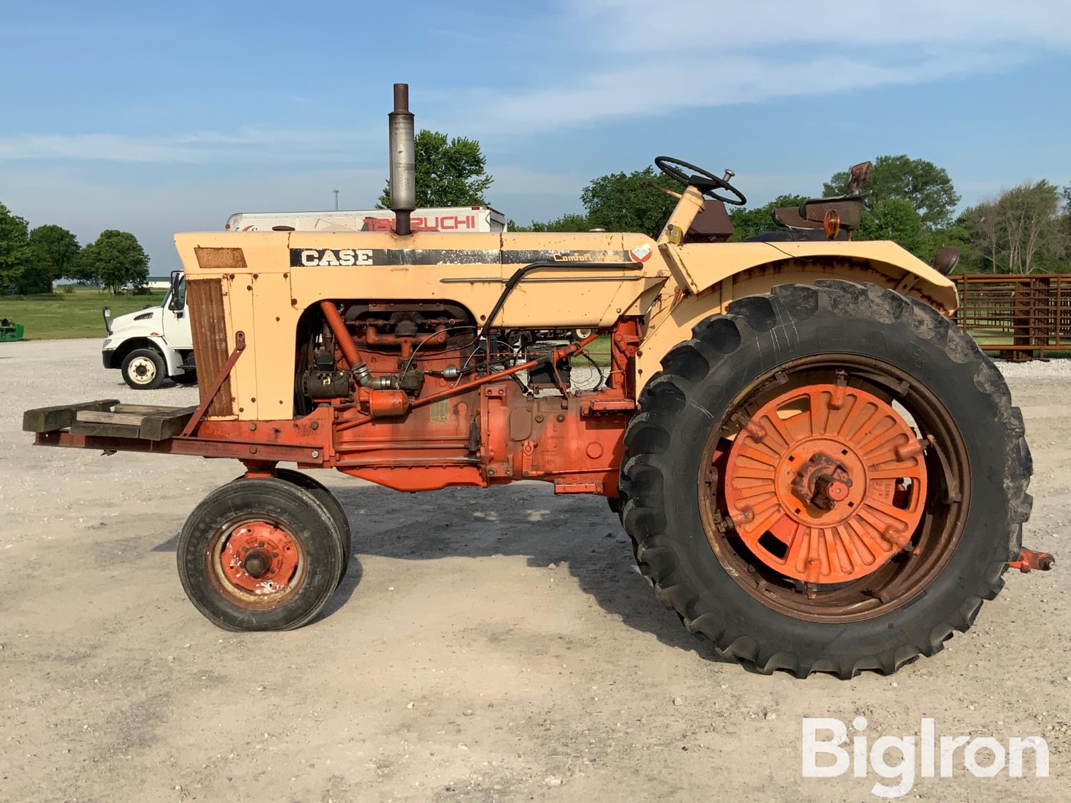 Case 730 Comfort King 2WD Tractor BigIron Auctions