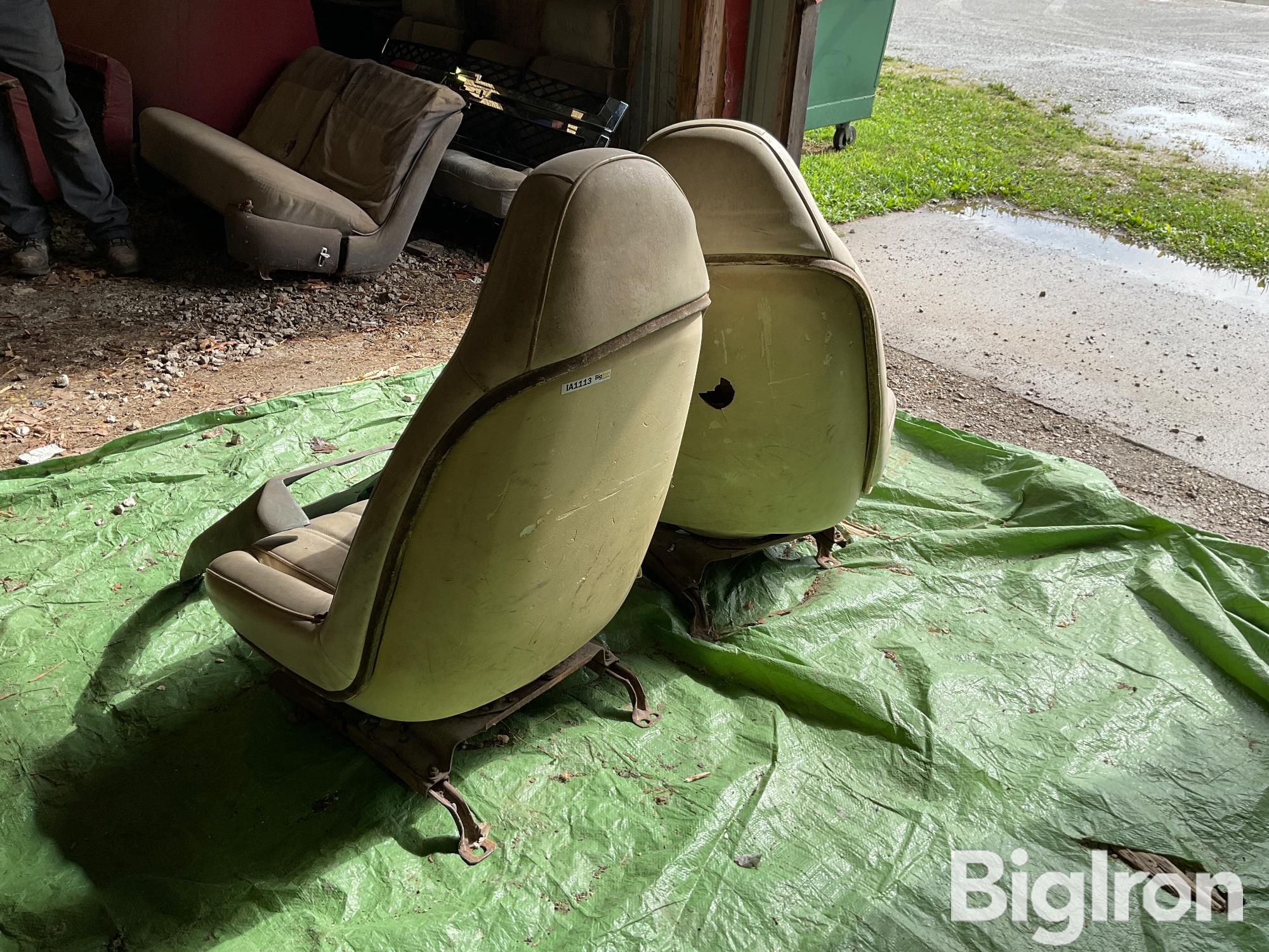 Chevrolet Monte Carlo Swivel Seats Bigiron Auctions 2956