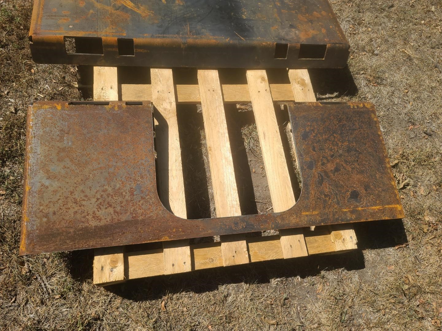 Universal Skid Steer Weld On Mounting Plates BigIron Auctions