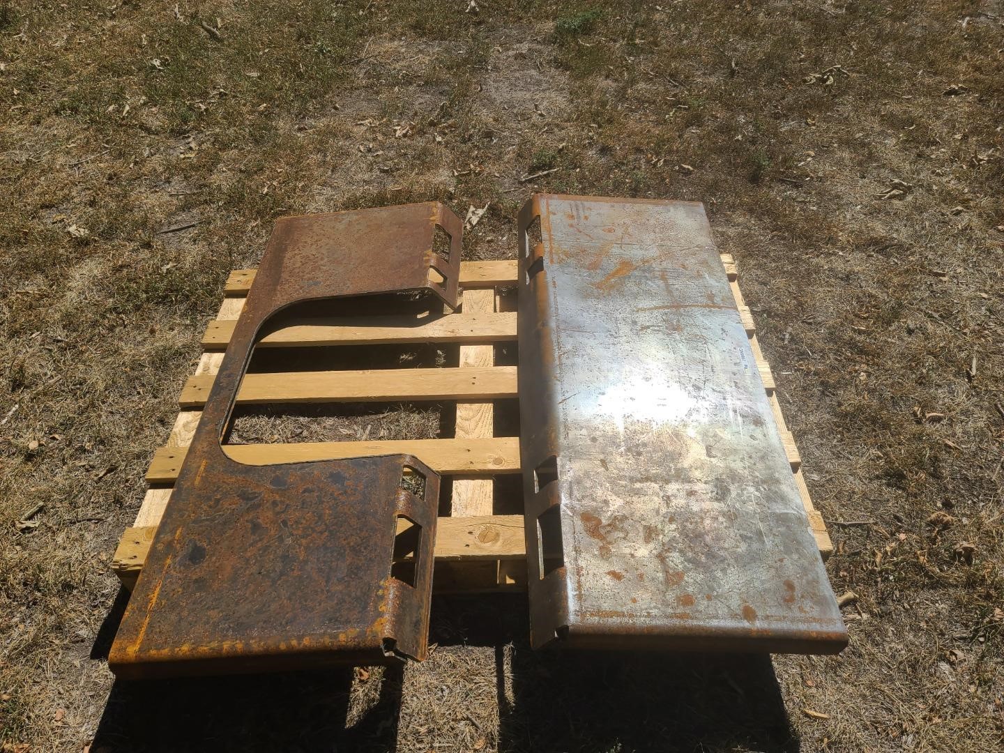 Universal Skid Steer Weld On Mounting Plates BigIron Auctions