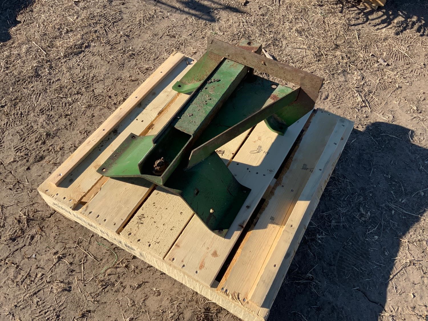 John Deere Bale Caddy Hitch BigIron Auctions