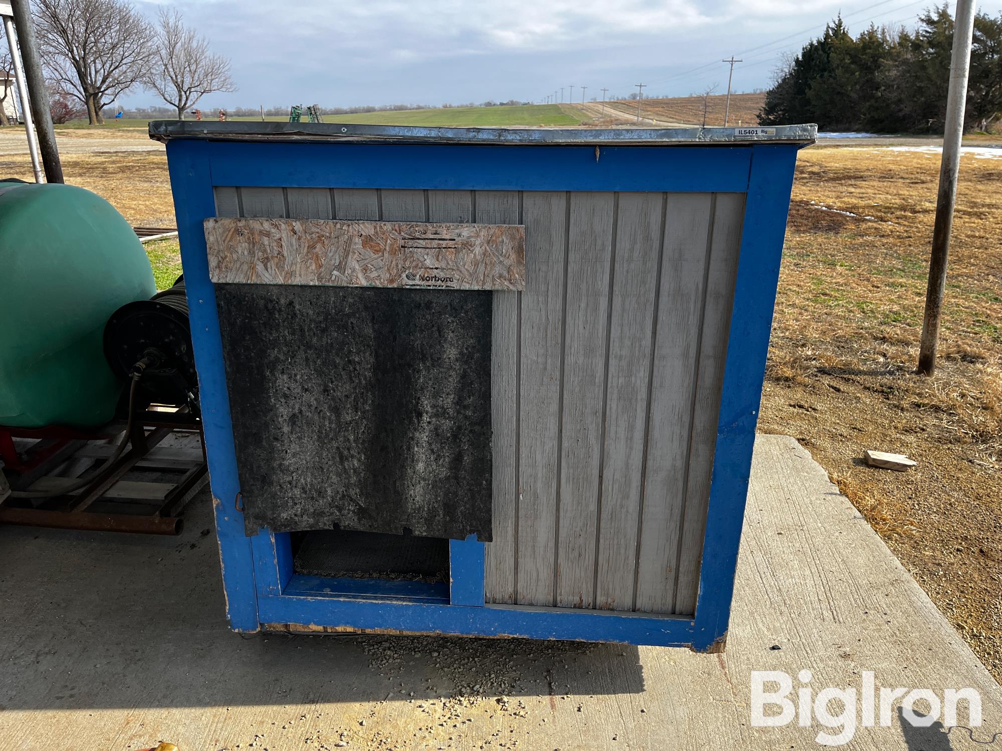 Dog House BigIron Auctions