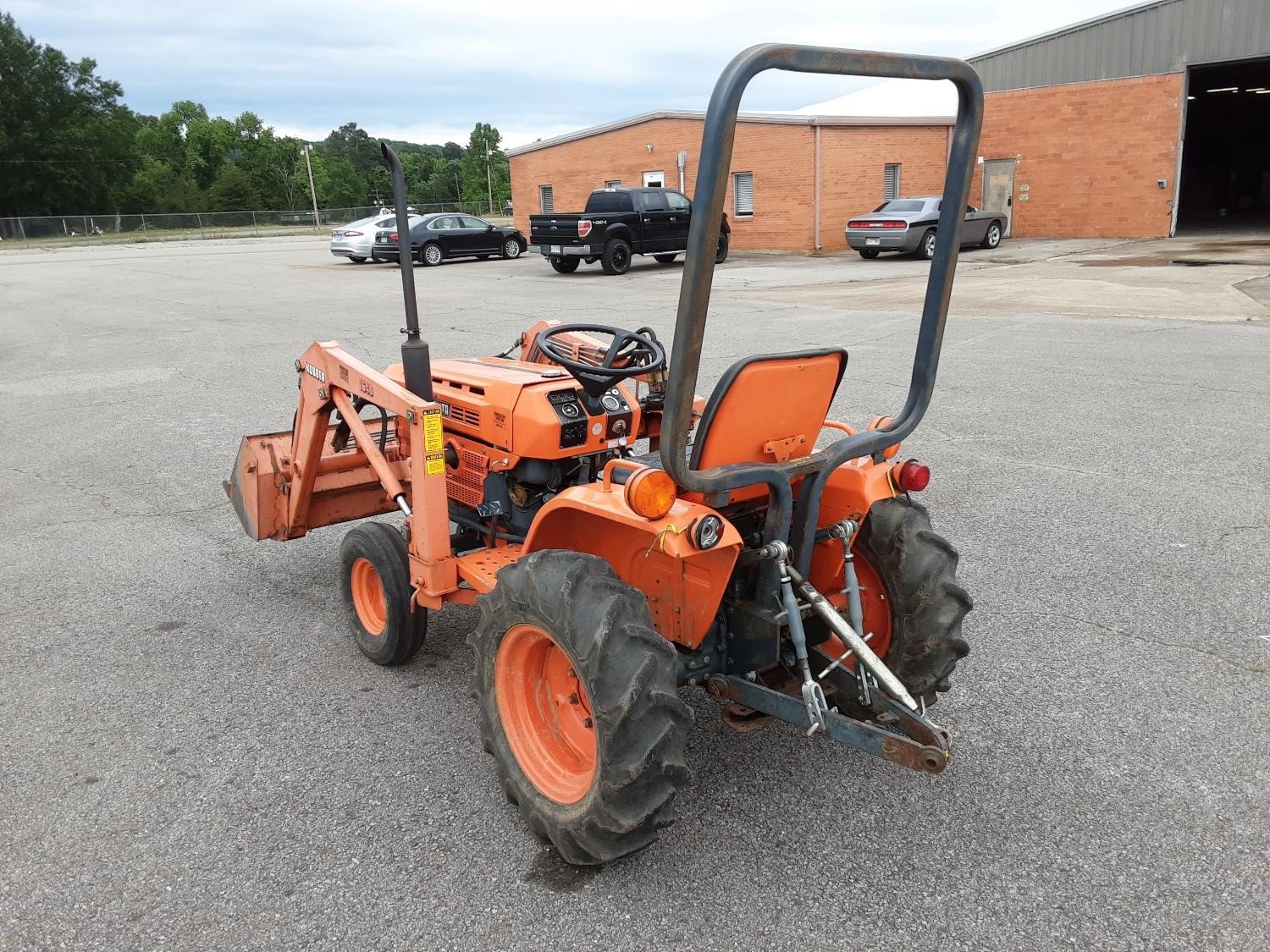 Kubota B6200 2WD Compact Utility Tractor W/Loader BigIron Auctions