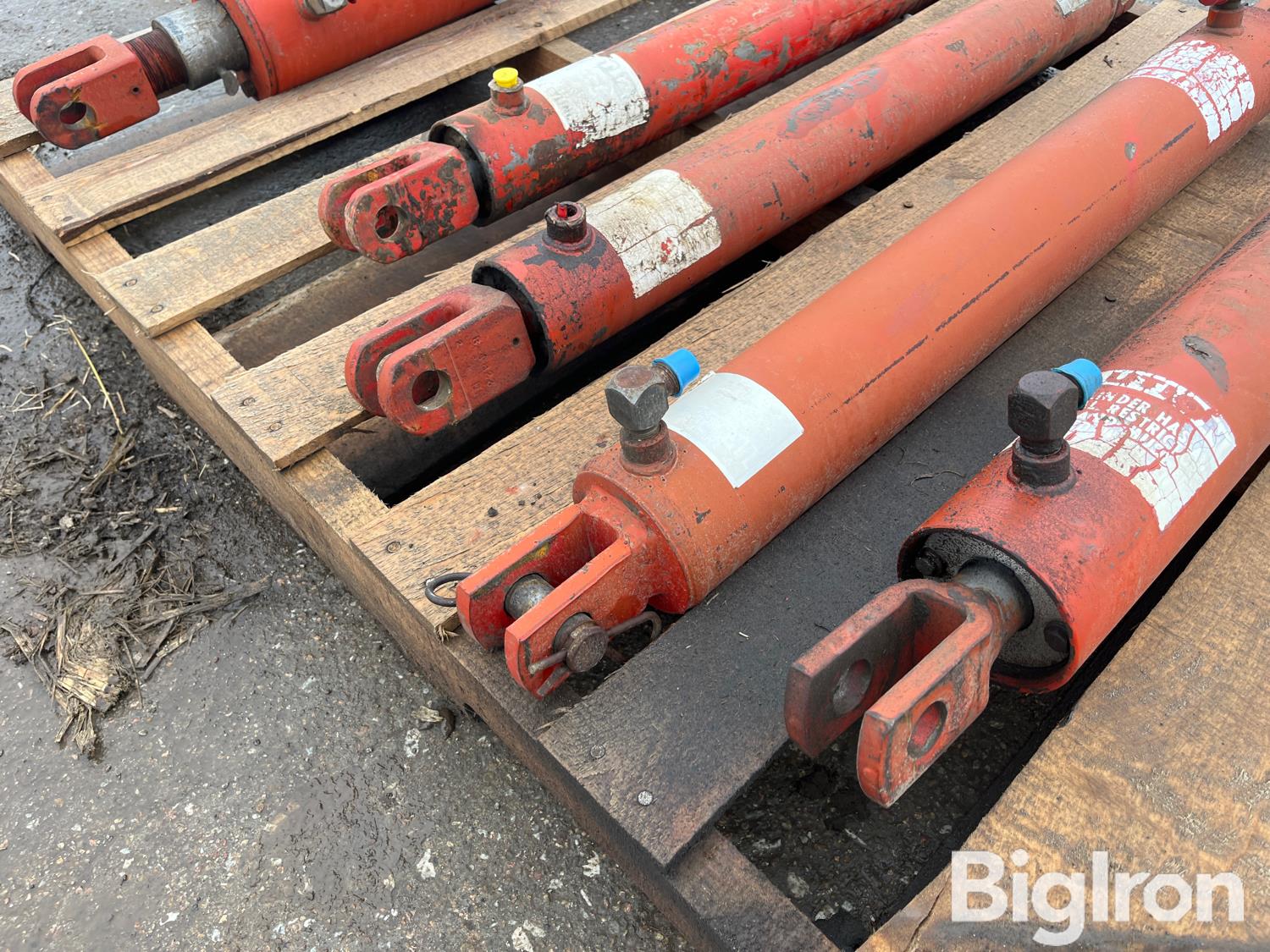 Wil Rich Hydraulic Cylinders Bigiron Auctions