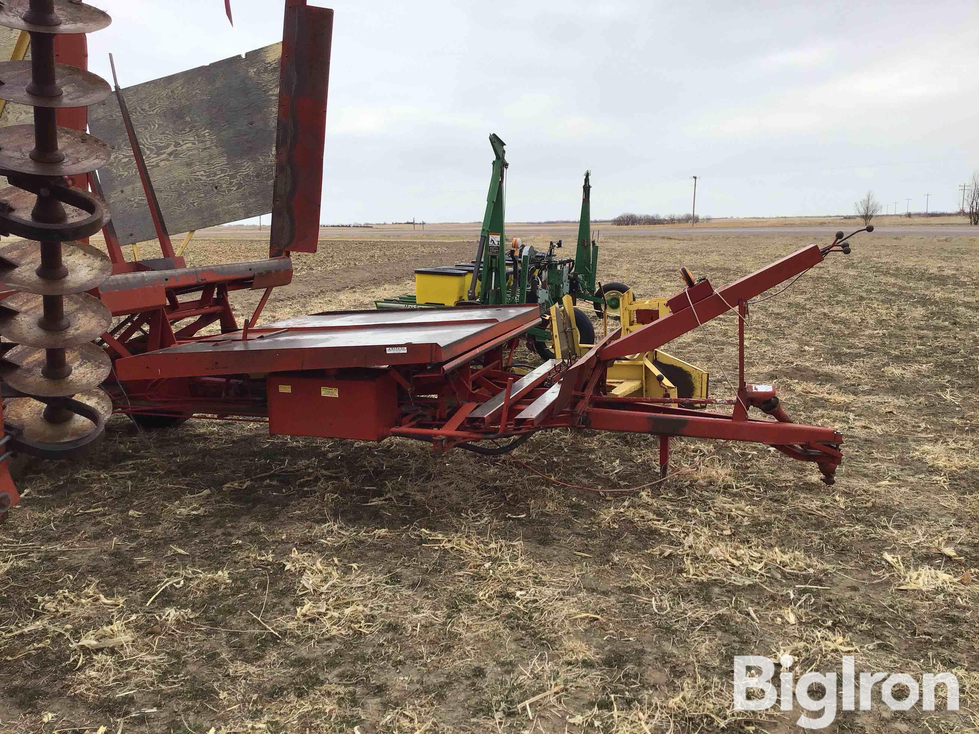 New Holland 1032 Stack Wagon BigIron Auctions