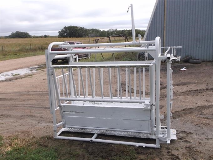 Pearson 1 Left Hand Control Manual Squeeze Chute Auto Catch Head Gate ...