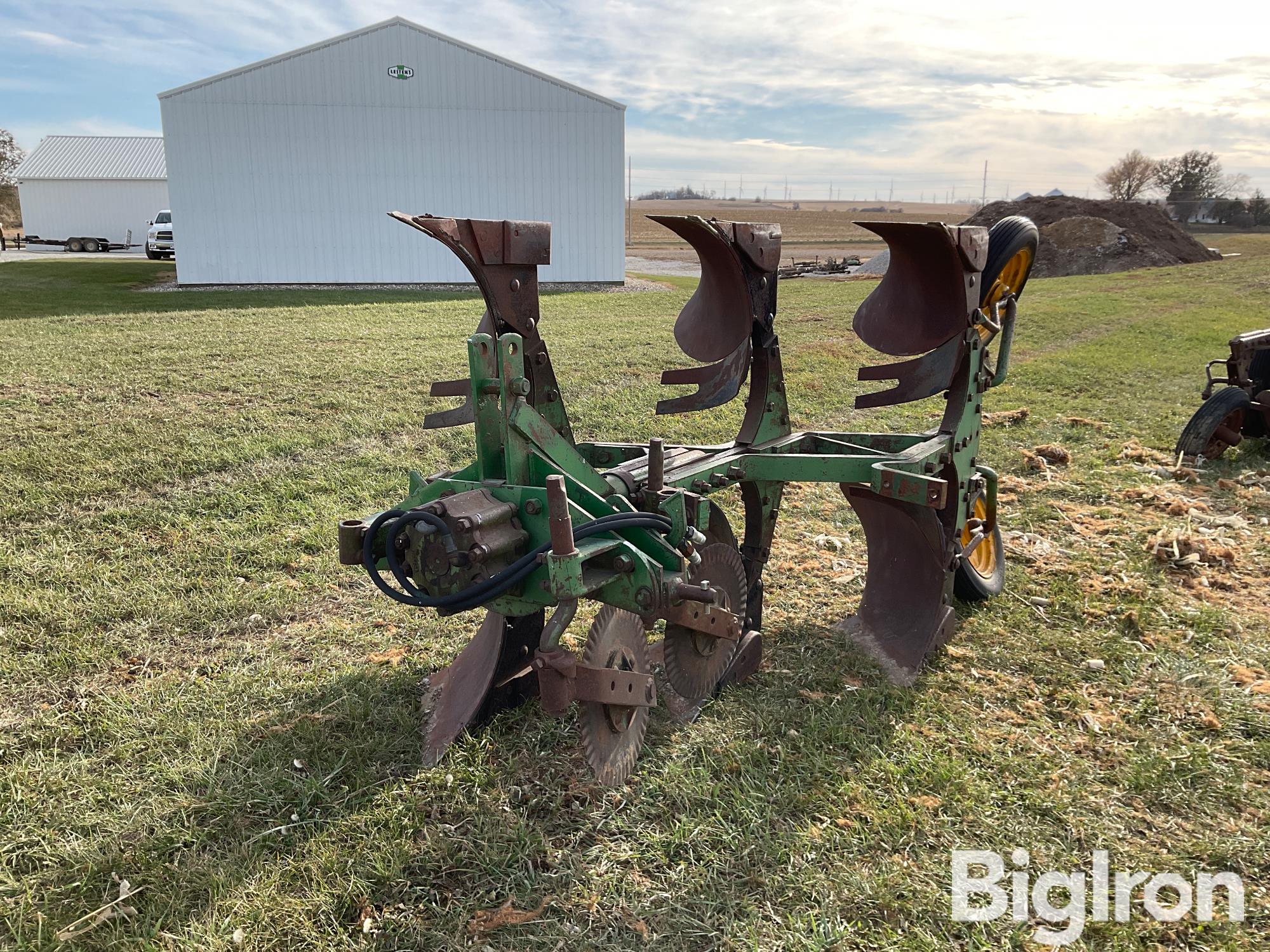 John Deere 825 Mounted Roll Over Plow BigIron Auctions