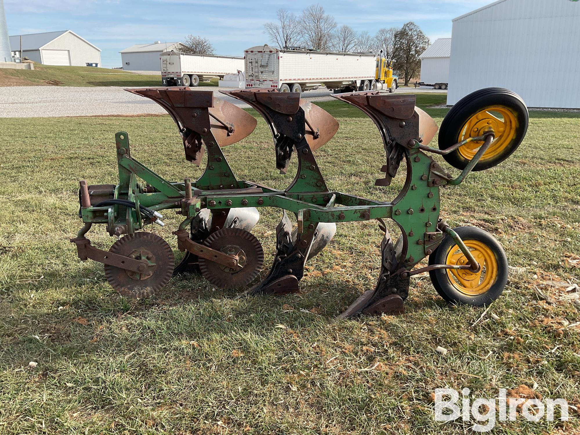 John Deere 825 Mounted Roll Over Plow BigIron Auctions