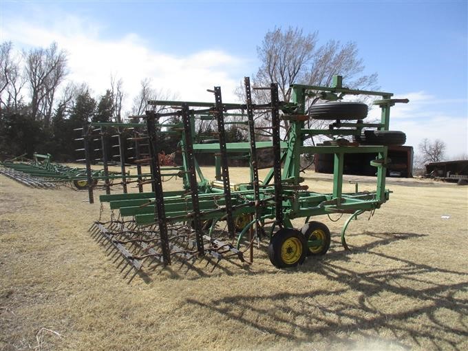 John Deere 1610 25' Pull Type Wing Fold Chisel BigIron Auctions