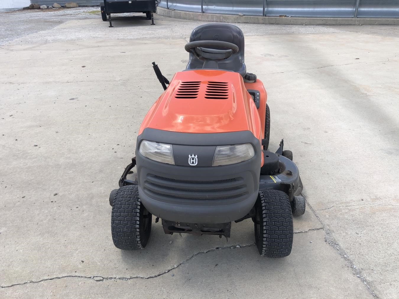 Husqvarna Yth2448 Riding Lawn Mower Bigiron Auctions