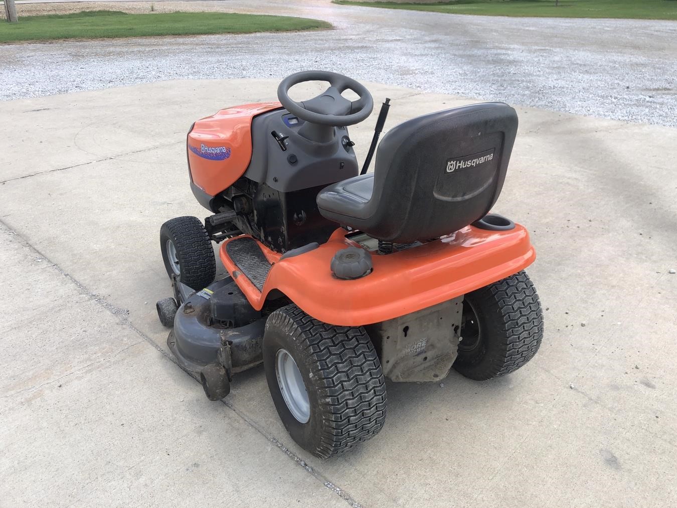 Husqvarna Yth2448 Riding Lawn Mower Bigiron Auctions