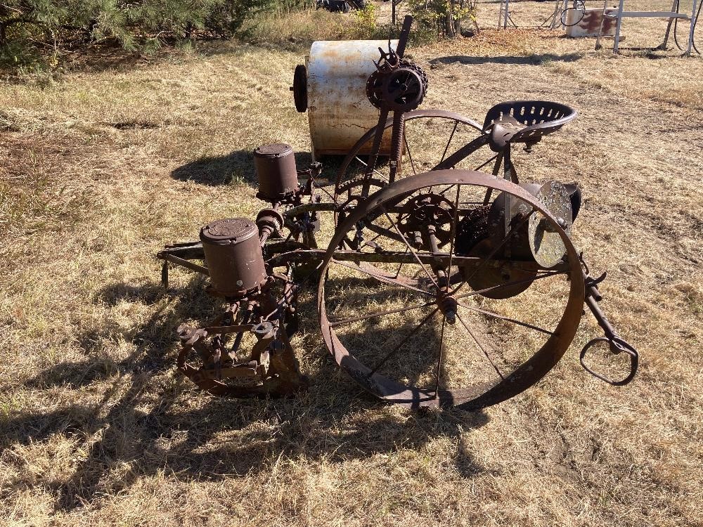 Deere & Mansur 2 Row Horse Drawn Lister BigIron Auctions