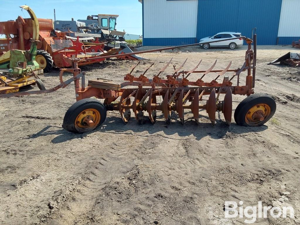 Minneapolis-Moline 5' One-Way Disk Plow BigIron Auctions