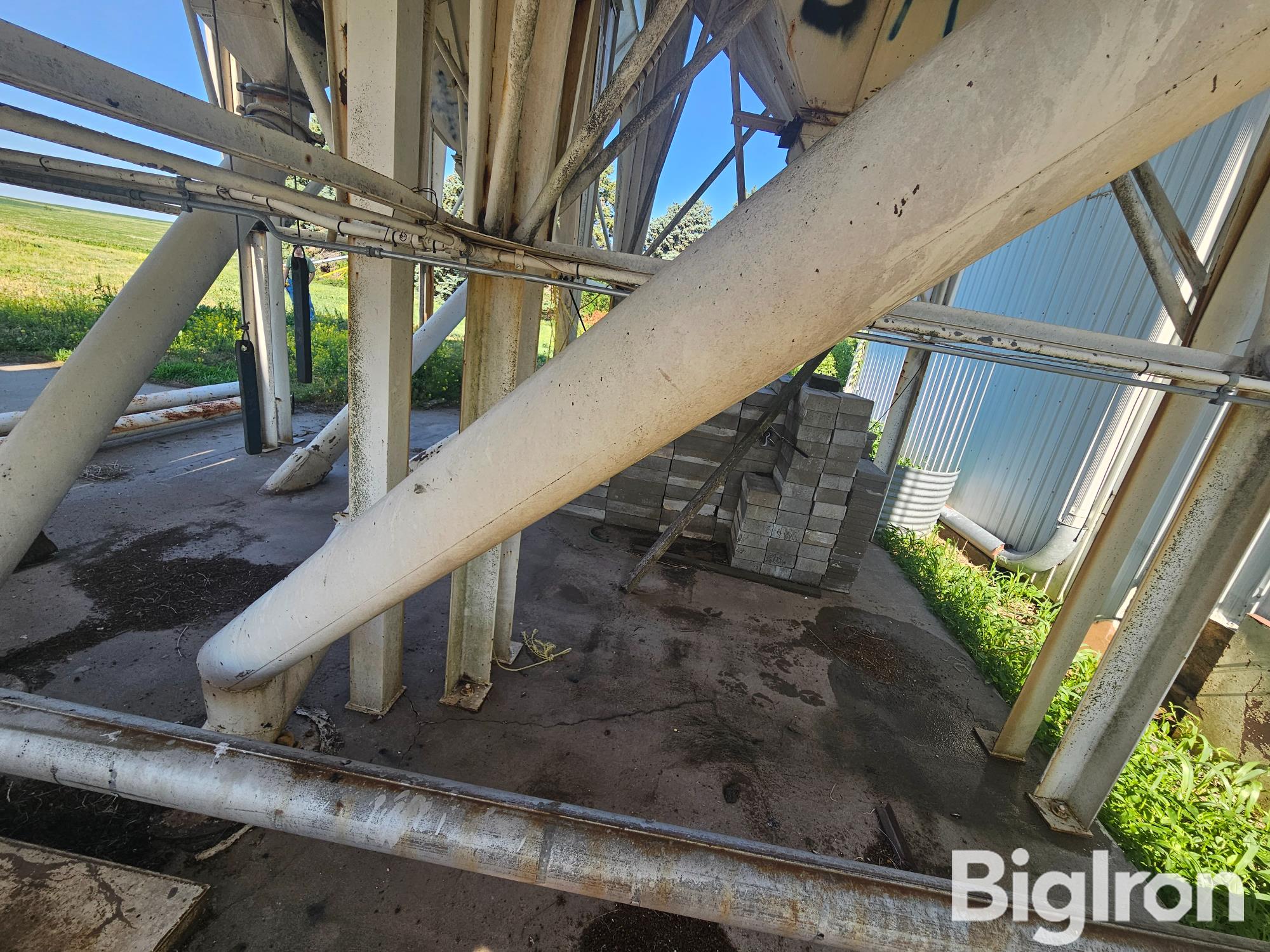 Gravity Flow Grain Bin Bigiron Auctions 2027