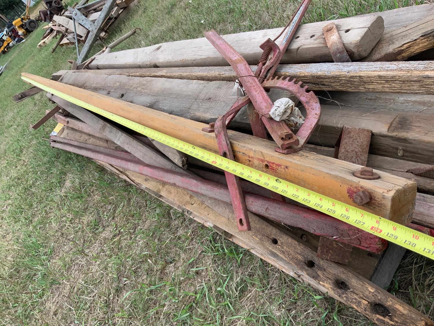 McCormick Deering Wagon Tongues, Horse Eveners & Tool Bar BigIron Auctions