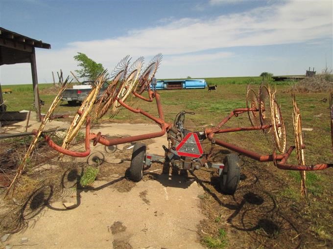 Omi 10 Wheel Rake With Caddy BigIron Auctions