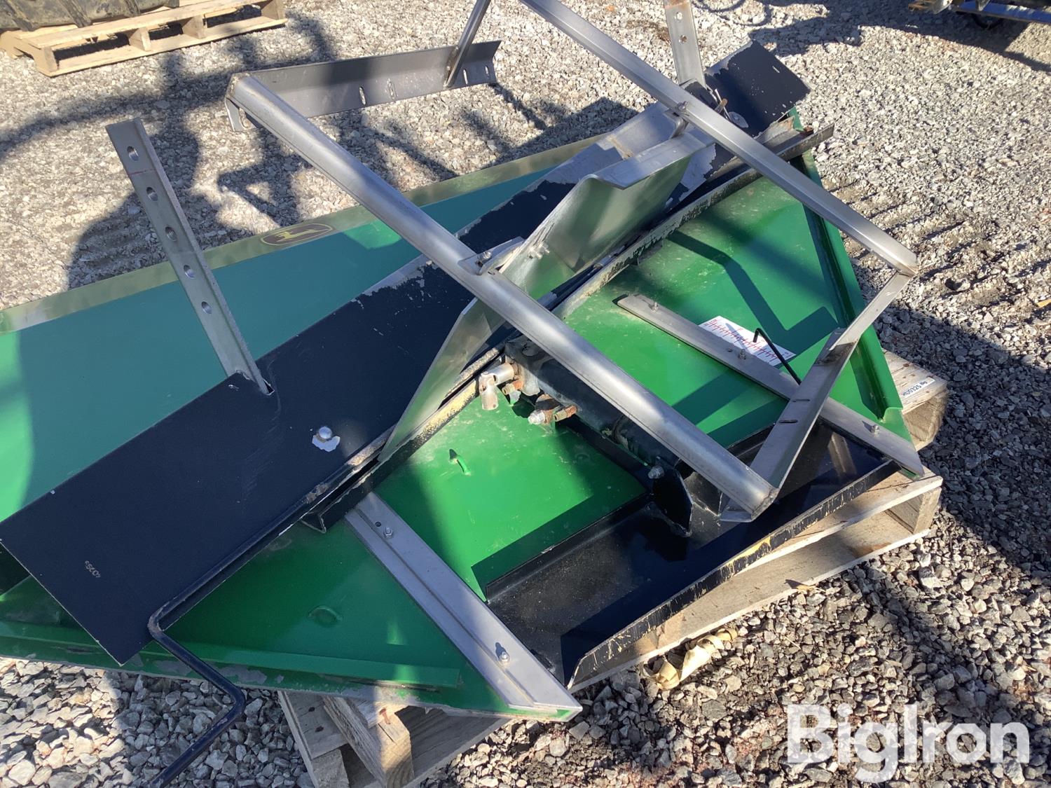 John Deere Dry Spreader Tailgate BigIron Auctions