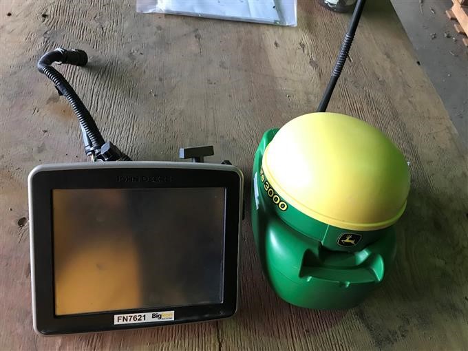 John Deere 2630 Display Starfire 3000 Receiver With Rtk Activation Bigiron Auctions